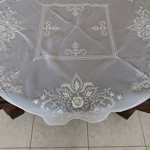 Tablecloth and silk chiffon square embossed floss embroidery new