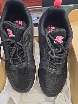 Starter athletic shoes size 38 like new, black and pink