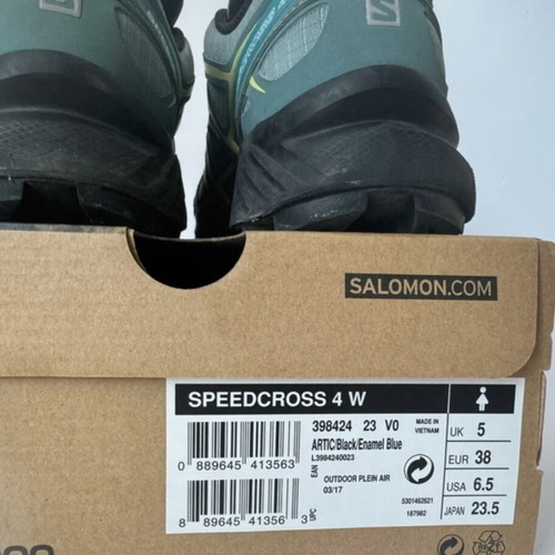 Salomon Speedcross 4W hiking shoe like new, waterproof, size 38