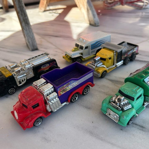 Hot Wheels toy cars old 1998 used metallic