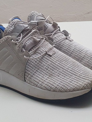 Adidas спортни обувки като нови, сиви, номер 33