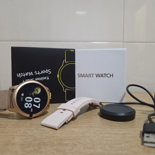 EasySMX R7 1.1 Smartwatch for Android and iOS, waterproof, new
