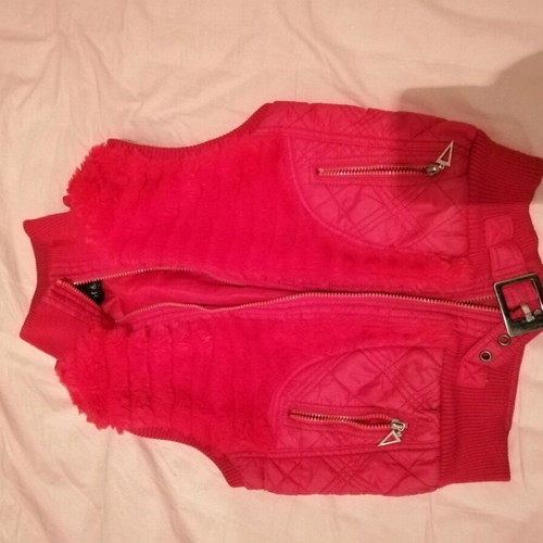 Women's red sleeveless vest with fur like new