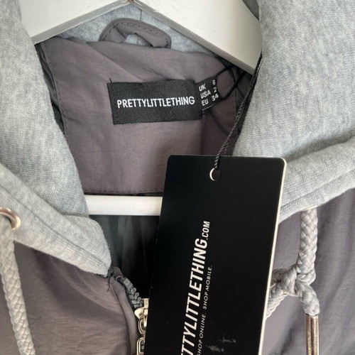 Pretty Little Thing women's oversized puffer jacket new, size 34, gray
