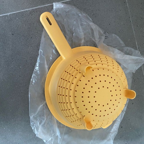 Tupperware double colander new, multipurpose