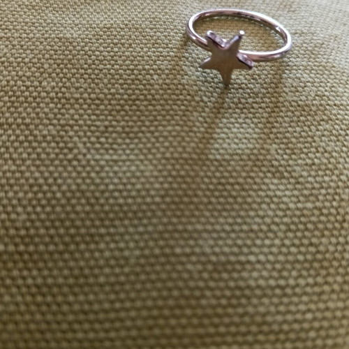 Children's ring like new, gold color
