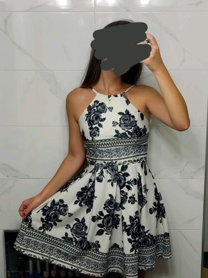Mini φόρεμα Ths Fashion με floral σχέδιο, ελαστικό, σε εξαιρετική κατάσταση
