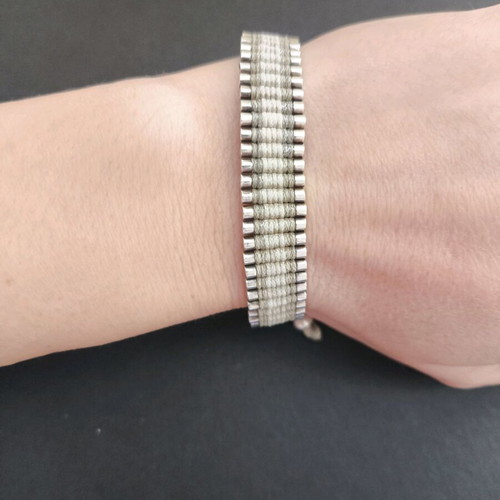 Friendship Links Of London bracelet in light gray like new