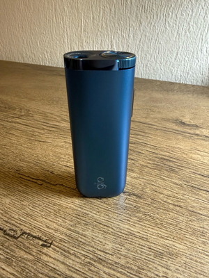 Glo electronic device used minimally