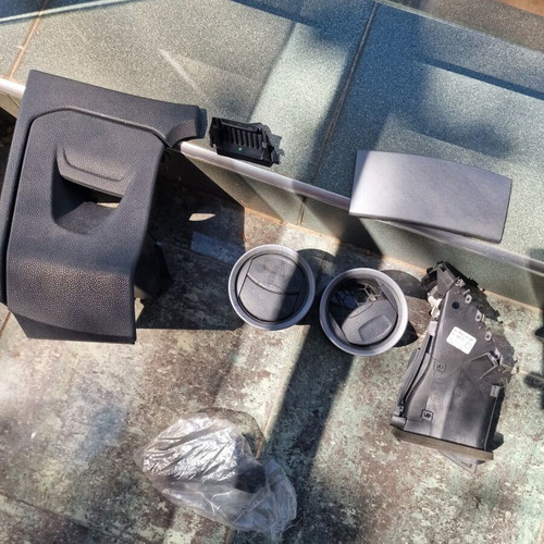 Ford Fiesta MK7 parts used, glovebox, air vents, center console