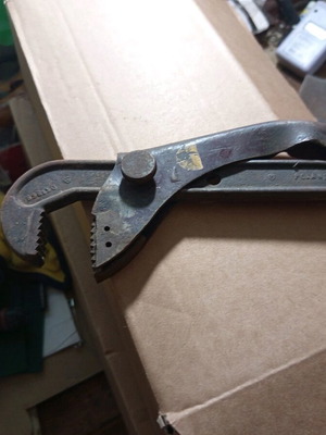 Sisfixeos Crab Wrench used, antique tool