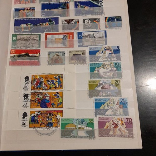 DDR East Germany stamp collection like new, A4 album with 16 pages
