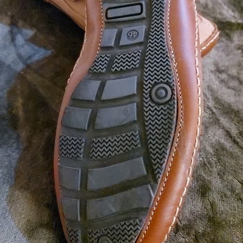 Men's scarpinia shoes new, genuine leather, size 46, almond light