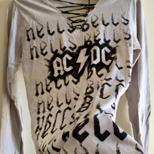 House Of The Gods ACDC T-shirt size Small like new