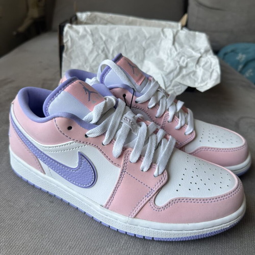 Nike Air Jordan 1 Low SE Arctic Punch Purple Pulse brand new