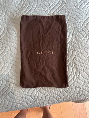 Θήκη αποθήκευσης Gucci σαν καινούργια