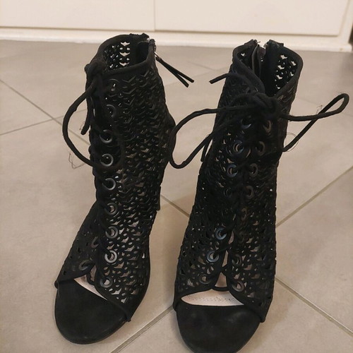 Zara peep-toe pump used, mesh with thin high heel