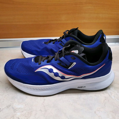 Saucony Guide 15 running shoes like new, size 44, blue
