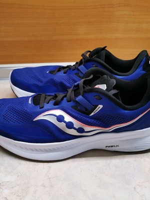 Saucony Guide 15 running shoes like new, size 44, blue