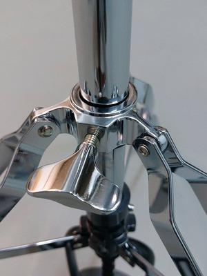 Hi-Hat βάση Remo βαρέως τύπου με ρύθμιση swivel και δώρο πιατίνι crash 16" Turkey καινούργια