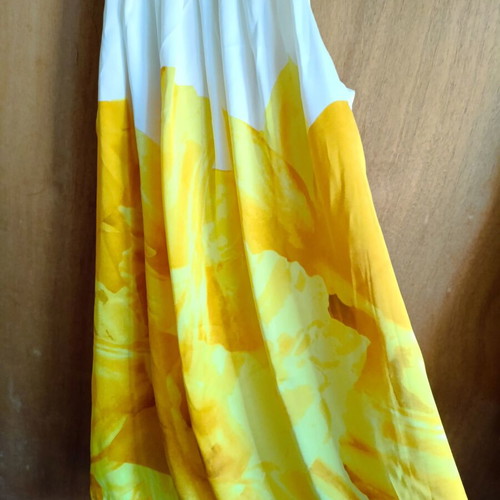 Summer dress with yellow floral design and lining, like new