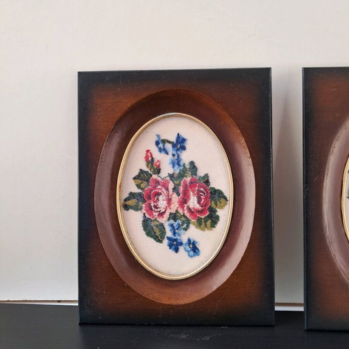 Decorative embroidered frames like new, set of 2 pieces