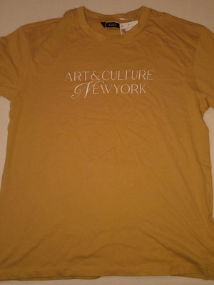 LC Waikiki T-shirt short sleeve medium new, mustard color