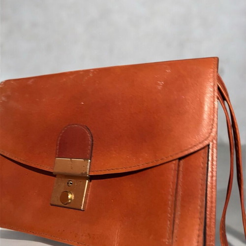 Leather handbag like new