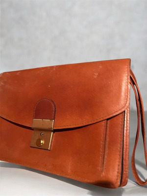 Leather handbag like new