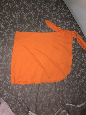Minerva pareo like new, orange color