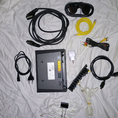 Various router cables like new