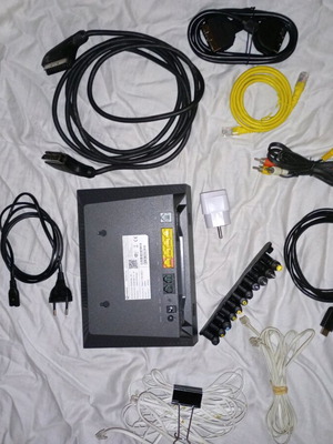 Various router cables like new