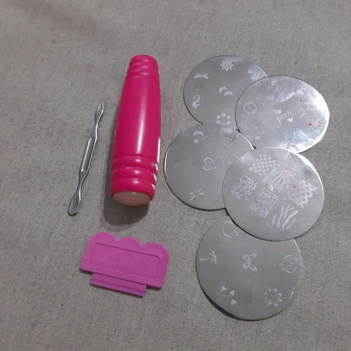 Nail stamping set used