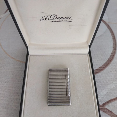 Dupont silver lighter like new, authentic and functional