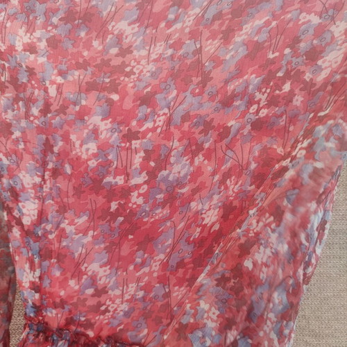 Boho floral dress like new, long sleeves, lightweight with belt