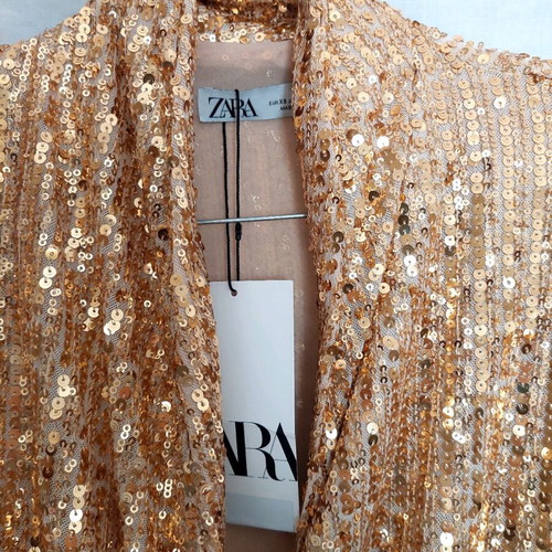 Zara tie mini dress with sequins in gold - 24,00 - Vendora.cy Zara tie mini dress with sequins in gold - 24,00 - Vendora.cy