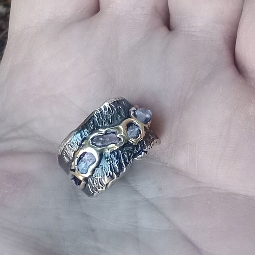 Silver 925 ring with 5 raw spinels, size 60, like new