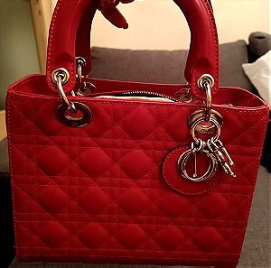 Κόκκινη δερμάτινη τσάντα Dior