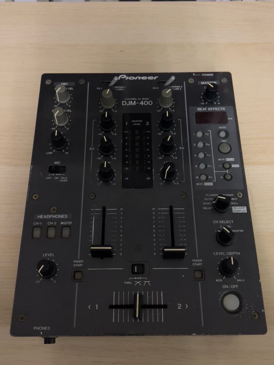Pioneer DJM 400 DJ mixer used with… - € 230,00 - Vendora.cy