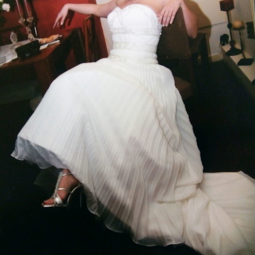 Divina Sposa wedding dress by Katellanos used, size Large, white