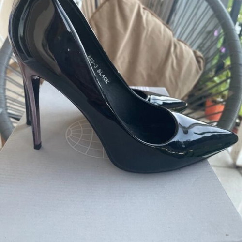 Black high heel pumps size 37