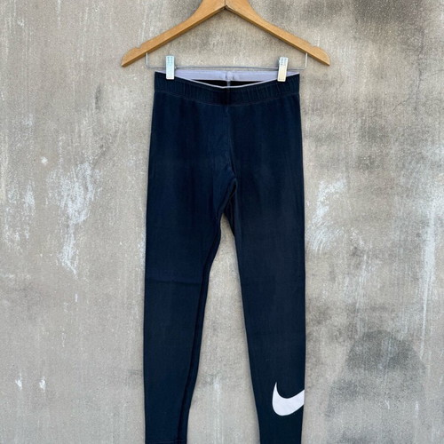 Nike legging used, size S-M, black and white