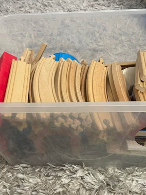 Wooden train tracks used, 32-liter box with 50+ pieces