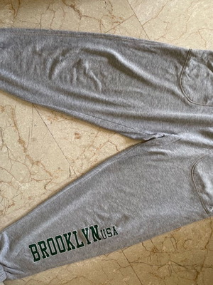 Grey Bershka tracksuit size M, very elastic and comfortable, like new