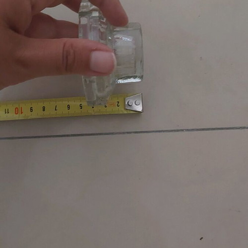 Set of 2 glass candlesticks height 4cm, width 7cm like new