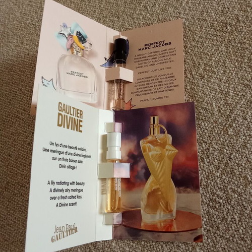 Jean Paul Gaultier Gaultier Divine Eau de Parfum 1.5 ml and Marc Jacobs Perfect Eau de Parfum Spray 1.2 ml