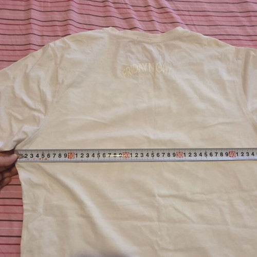 Unisex T shirt like new, size large, white