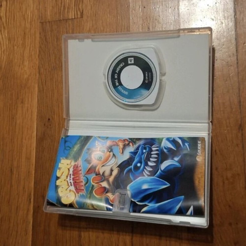Crash of the Titans PSP game