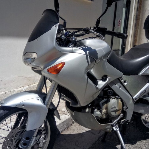 Aprilia Pegaso 650 motorcycle like new, 650 cc, manual transmission