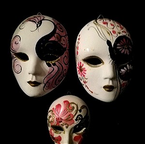3 μικρές βενετσιάνικες μάσκες